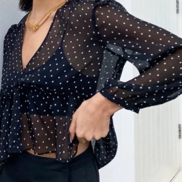 Aritzia Sunday Best Jinx Blouse Black and White Polka Dot Size XXS - Picture 2 of 2